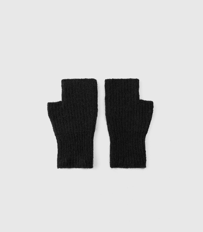 short ribbed mittens.jpeg